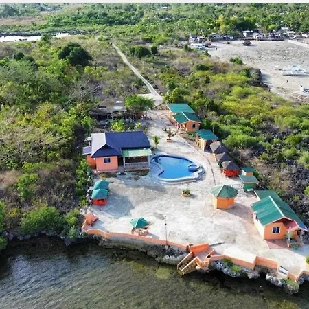 Rainbow Beach Bar & Resort