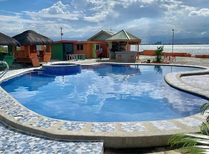 Hotel Rainbow Bar & 3*